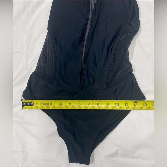 Ted Baker Spaghetti Strap Mesh Panel Open Back Black 1 Piece Swimsuit Sz 0 US 2 - Picture 13 of 13
